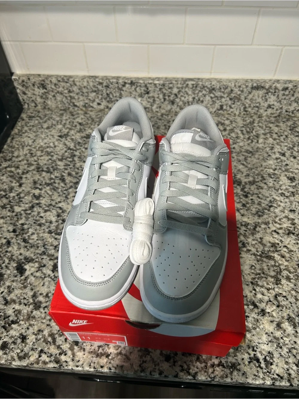 Nike Men’s Low-Top Sneakers - White & Light Gray
